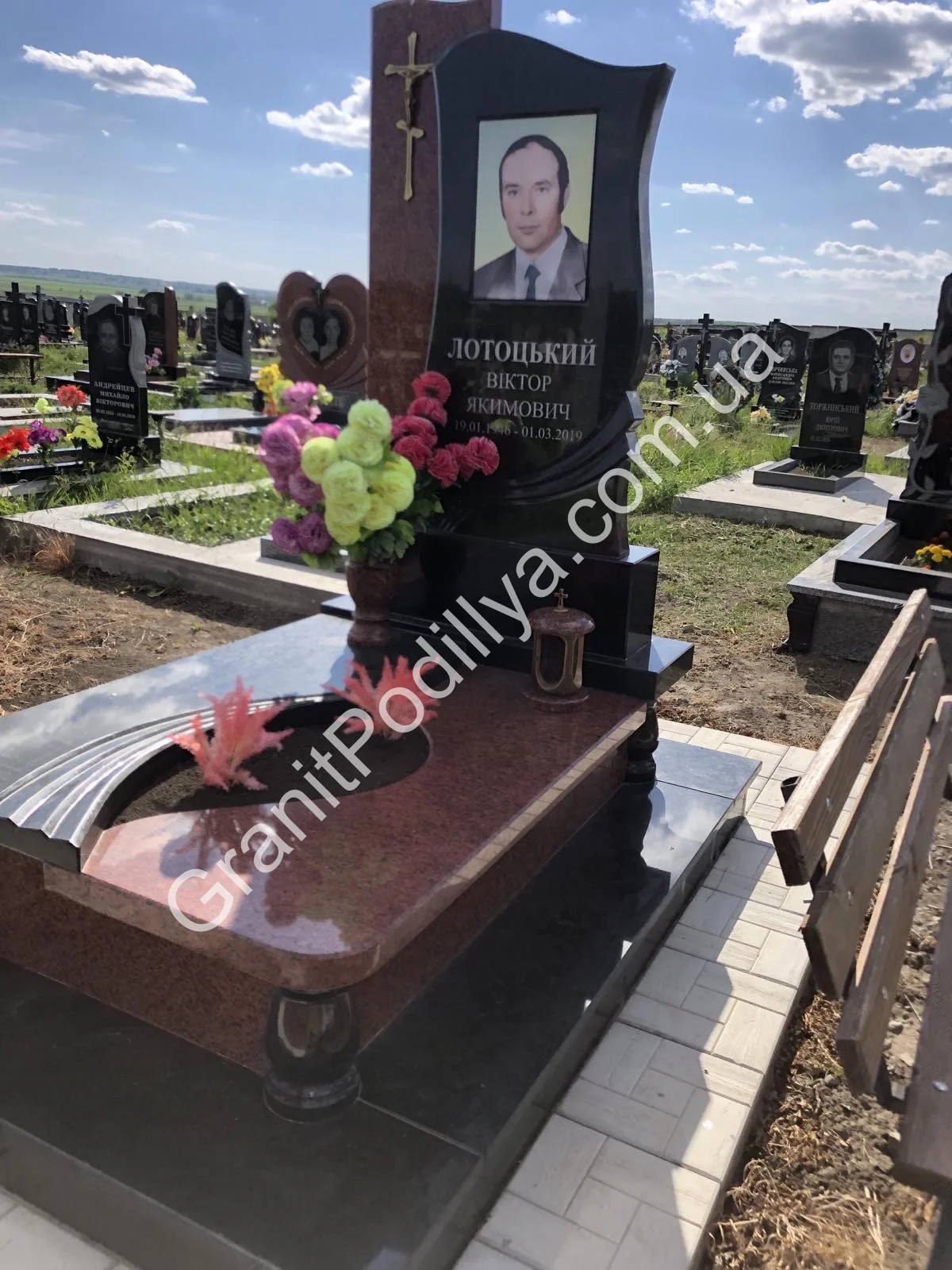 Подвійний пам'ятник з граніту - Кам'янець-Подільський | GranitPodillya